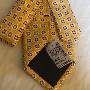 Jos. A. Bank Yellow with Flowers Silk Men’s Neck Tie New with Tag
